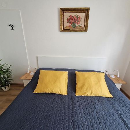 Appartamento Medeni Apartma Pivka Esterno foto