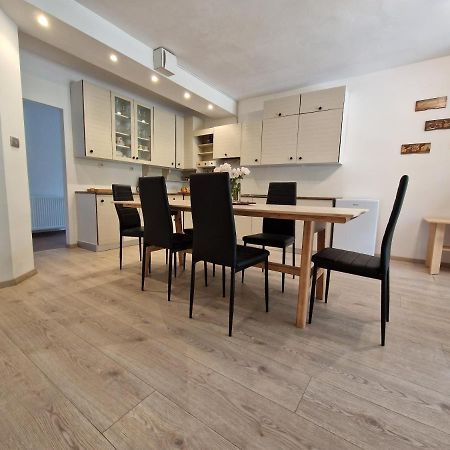 Appartamento Medeni Apartma Pivka Esterno foto