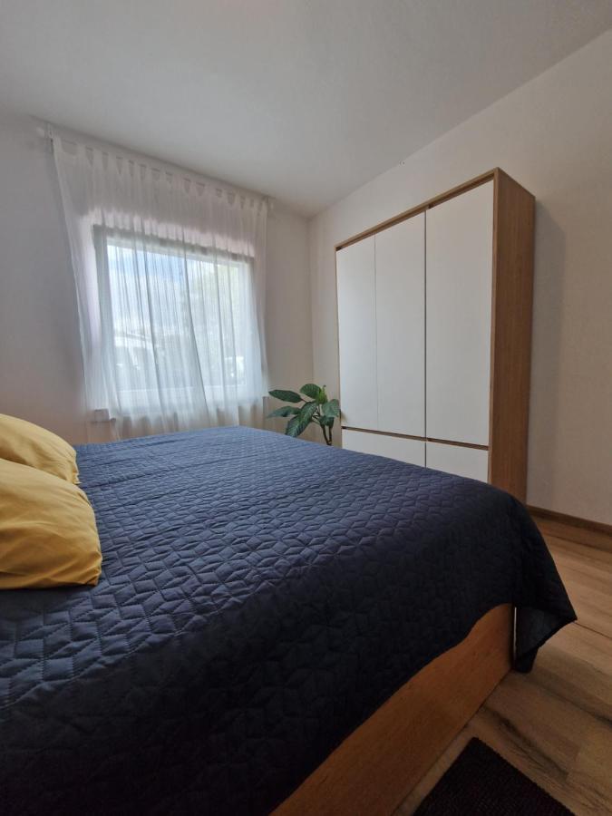 Appartamento Medeni Apartma Pivka Esterno foto