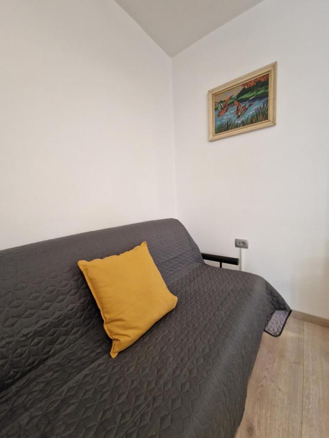 Appartamento Medeni Apartma Pivka Esterno foto